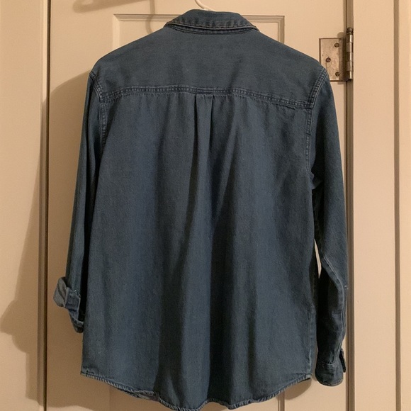 Talbots Denim Button Down, Embroidered Birds Design, Oversized Fit, Fall Ready! - Picture 2 of 8